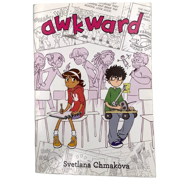 Awkward By Svetlana Chmakova Graphic Novel - Picture 1 of 3